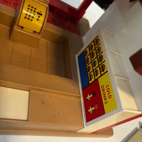 Vintage 1974 McDonalds Playskool Familiar Places Play Set Restaurant Trays Cars - Picture 10 of 13